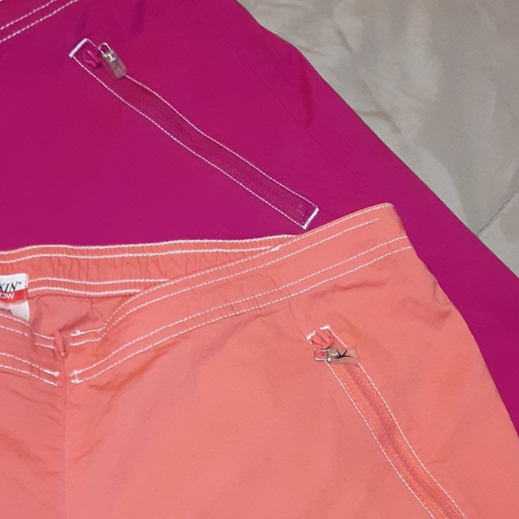 2 pair Danskin Now cotton capris - Picture 2 of 7